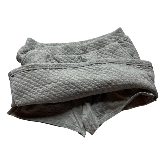 Lands’ End Kids Gray Cotton Quilted Skort - Picture 3 of 5